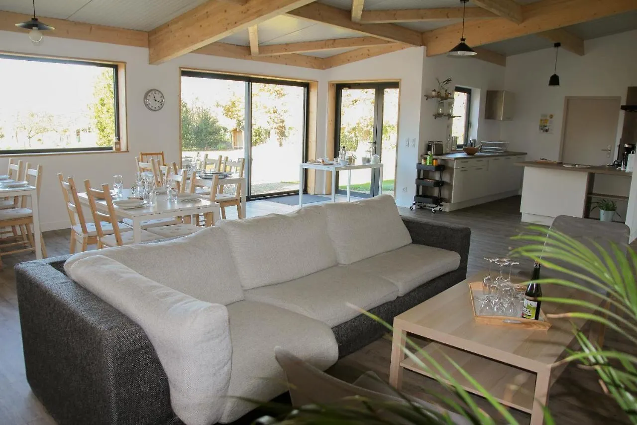 Bed & Breakfast Chambres D'Etape - Le Repit De L'Oust - Certifie Ecolabel Europeen Peillac France