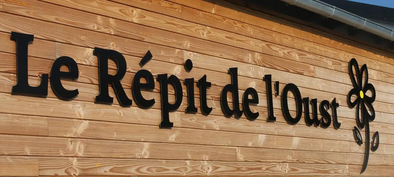 Chambres D'Etape - Le Repit De L'Oust - Certifie Ecolabel Europeen Peillac Bed & Breakfast