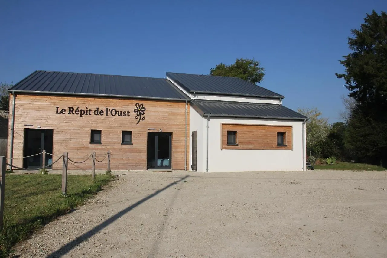 Chambres D'Etape - Le Repit De L'Oust - Certifie Ecolabel Europeen Peillac France